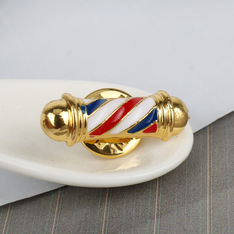 Spilla classica con distintivo - Model Kit Clipper recensione e prezzo